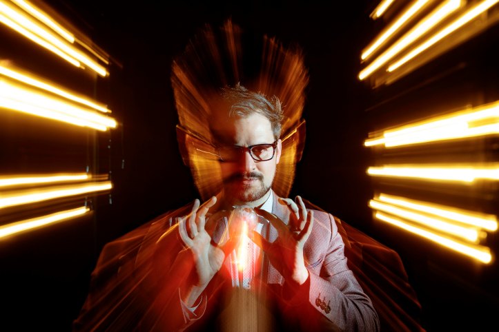 Kevin Quantum - Illuminations. Scottish magician-scientist