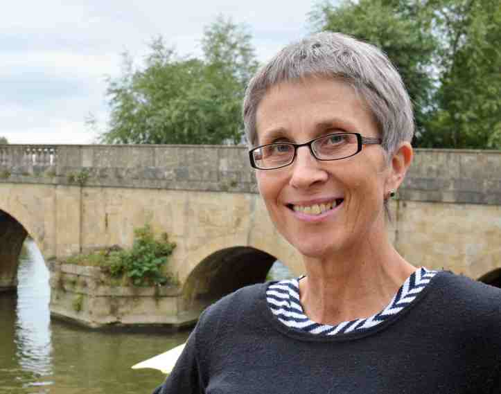 Abi Oliver Author Pic LR.jpg